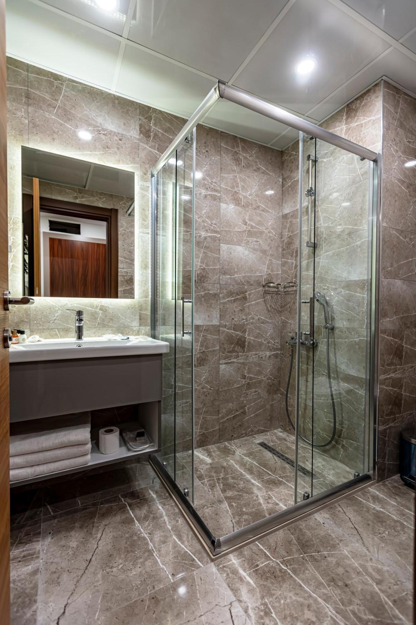Grand Hamit By Karadayi Airport Hotel Arnavutkoy Екстериор снимка
