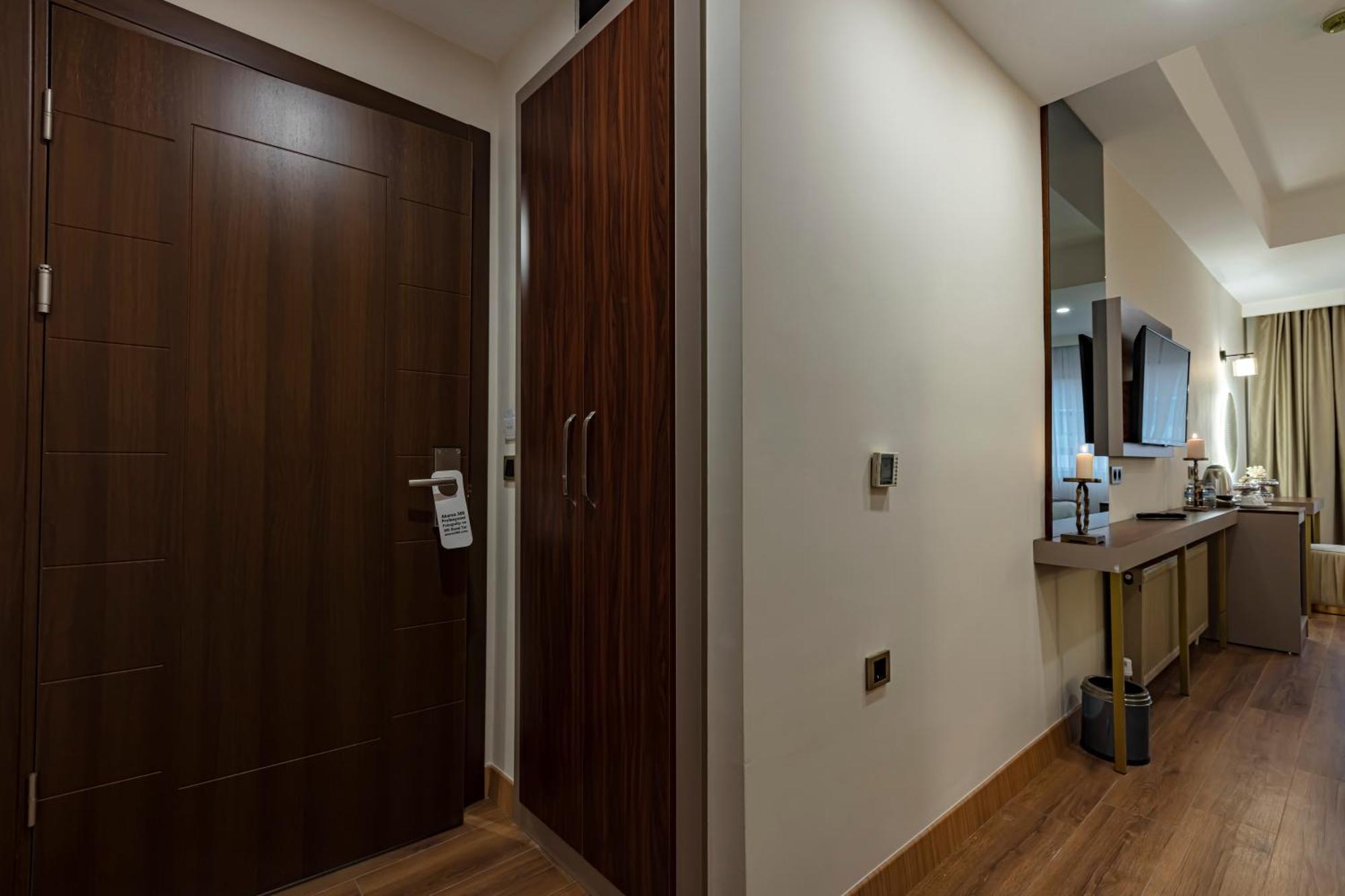 Grand Hamit By Karadayi Airport Hotel Arnavutkoy Екстериор снимка