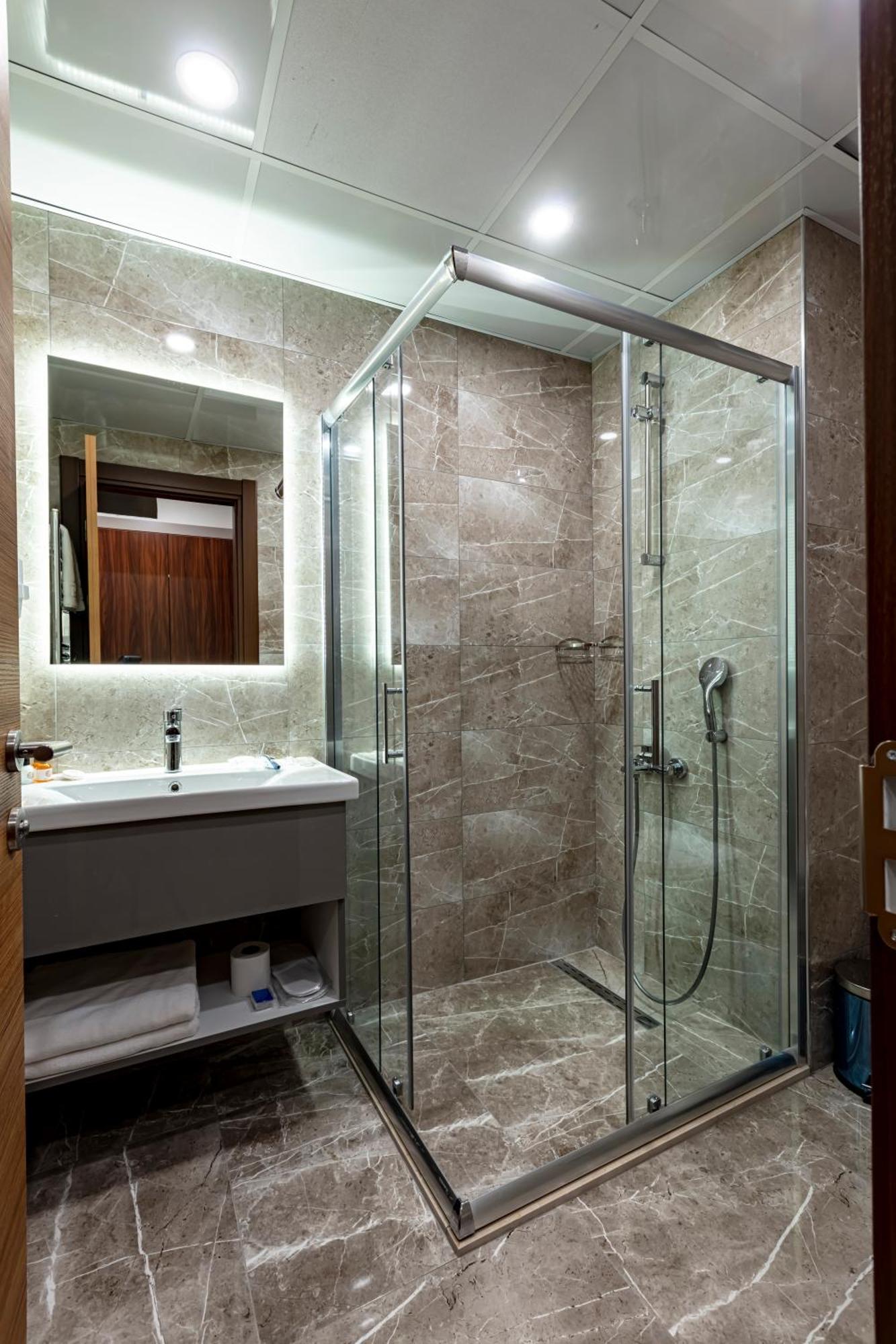 Grand Hamit By Karadayi Airport Hotel Arnavutkoy Екстериор снимка